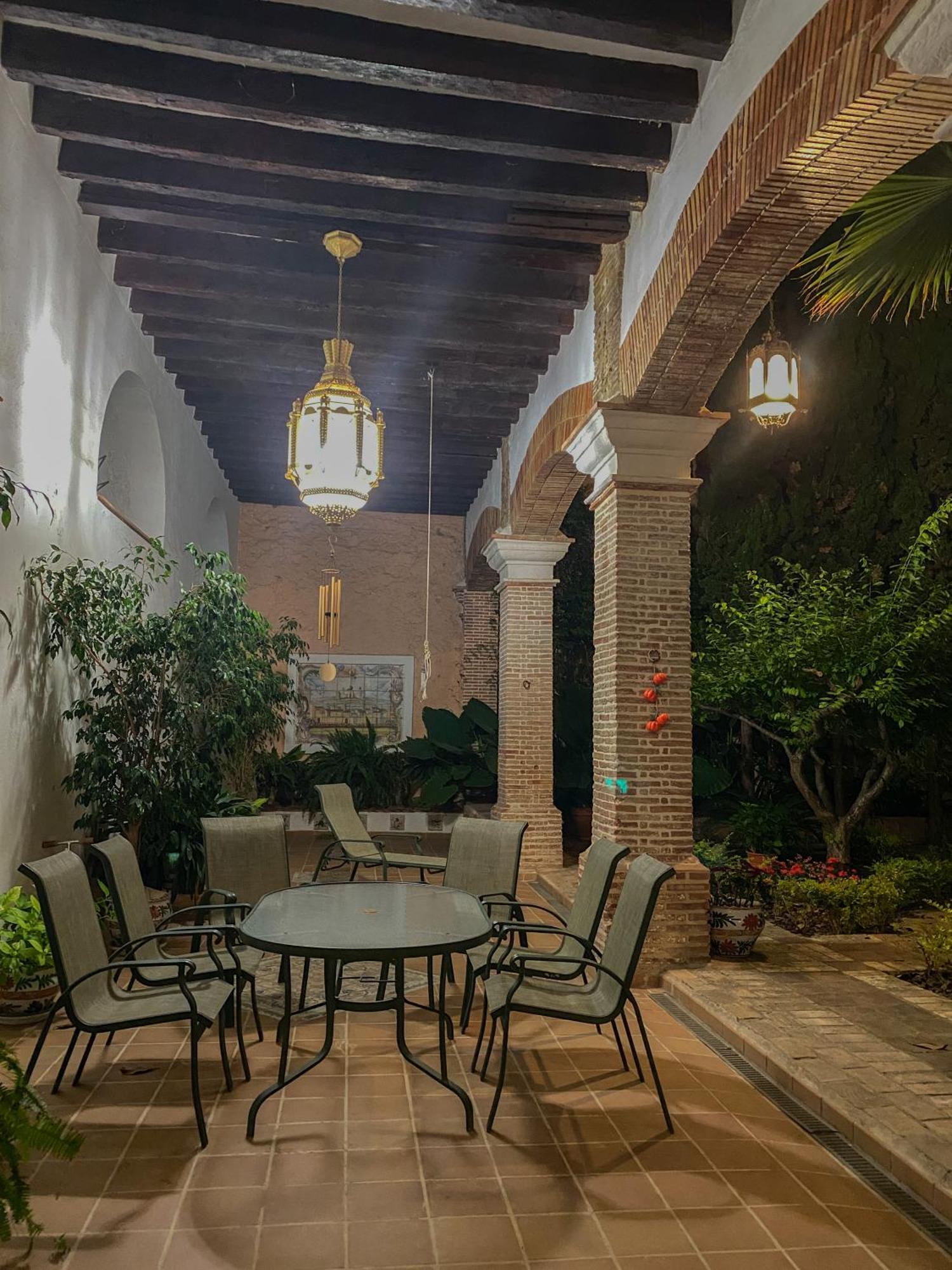 Garden Suites Xativa Casa Rural Exterior photo